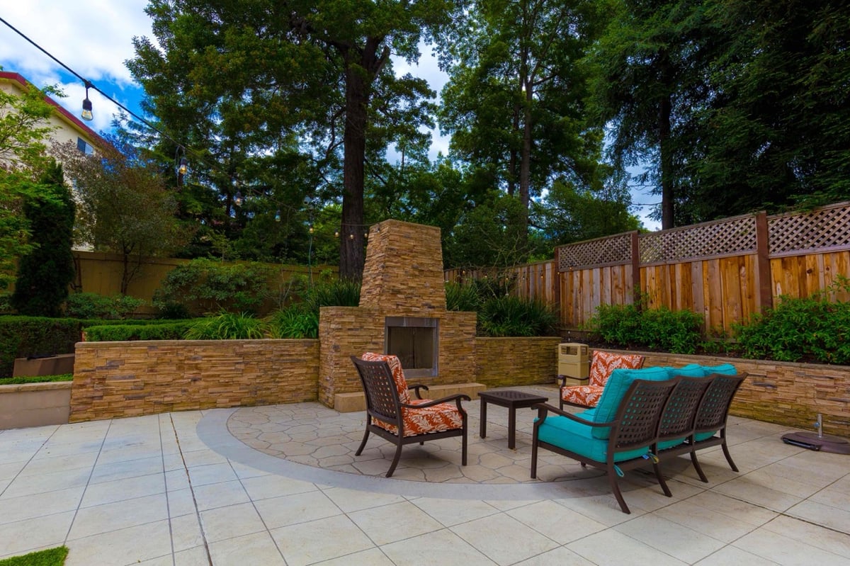 Fireplace_Patio_min-1 Large